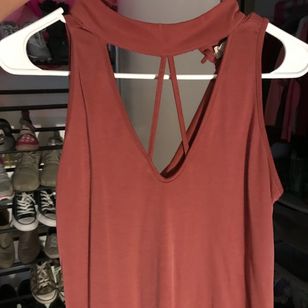 Tank - Picture 2 of 4